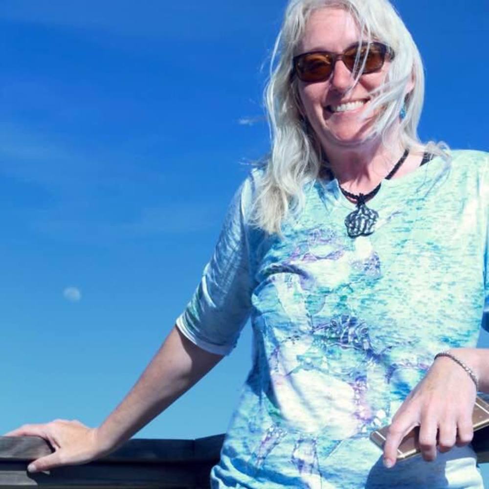 Meet your Posher, Carrie